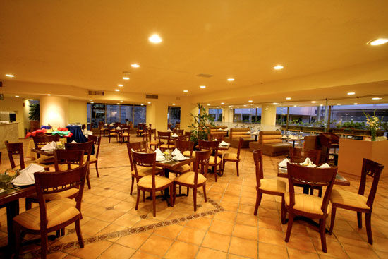 ホテル ミシオン モンタレイ セントロ イストリコ モンテレー レストラン 写真